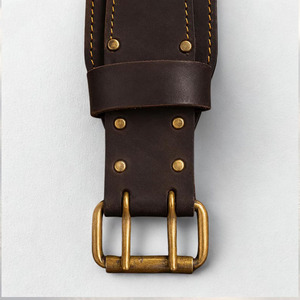 Ceinture porte-outils en cuir véritable de haute qualité avec plusieurs poches, robuste et sécurisée pour le rangement des outils, en vente. - Product Image 6
