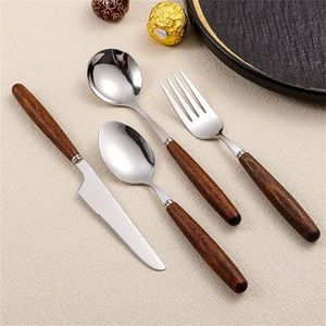 Ensemble élégant de cuillères, fourchettes et couteaux en acier inoxydable avec manche en bois pour la cuisine et les repas à la maison - Product Image 1