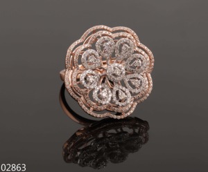 Anillo de Joyería Romántico y Moderno con Diseño Floral, Diamante Cultivado en Laboratorio, Oro Amarillo de 18K, Certificado IGI, Corte Excelente, de DVINS JEWELS - Product Image 2
