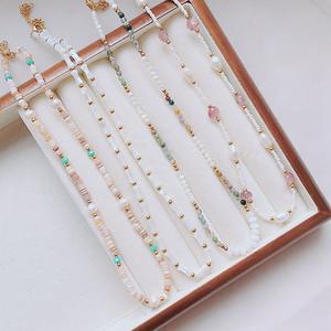 Collier en perles baroques fait main, chaîne de clavicule, design créatif, acier titane, collier à perles, pierre naturelle, style minimaliste tendance - Product Image 3