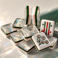 Jeu de Mahjong américain personnalisé à effet coquille irisée, tuiles de Mahjong en acrylique premium à 4 couches, design à bords rose et vert, 160 pièces