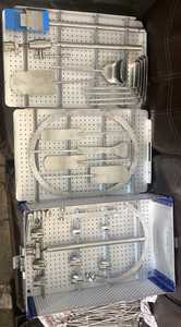Set de Retractores Manuales Bookwalter, Sistema de Retracción de Anillos Autoestables de Acero Inoxidable de Grado Médico con Caja de Esterilización - Product Image 2