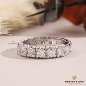Bague d'anniversaire de luxe pour femme, taille ronde, 3 carats au total, entièrement sertie, en or massif 14K, diamant de laboratoire CVD, couleur D-E-F, clarté VVS-VS - Product Image 1