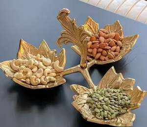 Bandeja Decorativa con Diseño de Hojas, 3 Secciones, Bandeja con Relieve de Hojas, Nueva Bandeja para Servir, Decoración para Bodas - Product Image 1