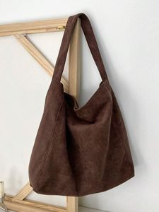 Bolso Tote de Estilo Refinado - Product Image 3