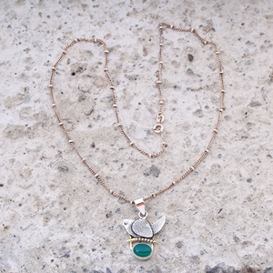 Collar con Colgante de Ónix Verde Natural en Plata de Ley 925, Hecho a Mano, con Cabujón de Piedra Preciosa Verde Genuina, Joyería Destacada - Product Image 2