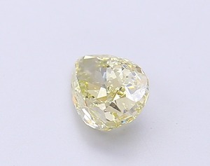 Excellente Diamant Polonais de 0,95 Carat Jaune Vif Fantaisie Taille Poire Pureté VS1 Cultivé en Laboratoire Certifié IGI Brillant - Product Image 4