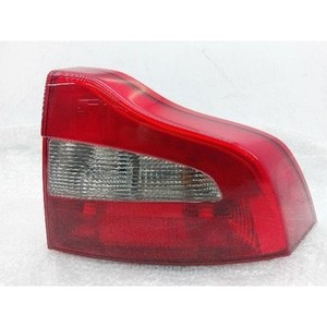 S80 2006-2011 ที่วางหลอดไฟท้ายขวา ใช้แล้ว OEM 162516 - Product Image 1