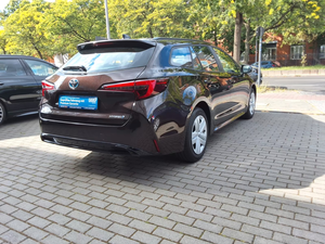 Toyota Corolla 1.8 Hybride Confort Touring Sportive Économe en Carburant Famille Berline Hybride à Recharge Automatique Véhicule Japonais - Product Image 6