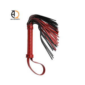 Fouet en cuir pour adultes avec poignée en cuir tressé - Product Image 1