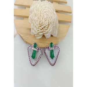 Pendientes de Botón de Lujo en Latón Plateado con Circonita de Primera Calidad para Mujeres y Niñas, Ideales para Bodas y Fiestas, a la Moda - Product Image 1