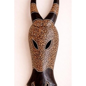 Escultura de Pared con Máscara de Antílope Tallada en Madera de Sheesham Tradicional de Aqdus Saleem |   Rectangular Artesanal, Ecológico y Duradero, Estilo Indio - Product Image 6