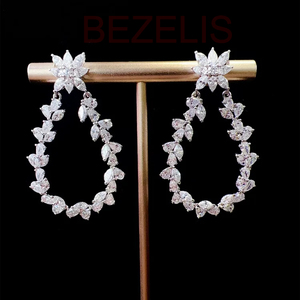 Pendientes de diamantes con corte marquesa y diseño floral, chapados en rodio, joyería de lujo para mujer, venta al por mayor, ideales para cumpleaños y bodas. - Product Image 4