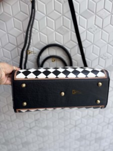 Bolso Tote de Cuero Genuino con Diseño a Cuadros Hecho a Mano, Estilo Western, Nuevo, Elegante y Lujoso, Bolso Clásico para Mujer - Product Image 4