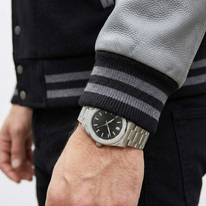 Fabricante profesional de chaquetas varsity de invierno para hombre, con logo personalizado impreso, estilo Letterman, ropa de calle, chaquetas de béisbol para hombre. - Product Image 6