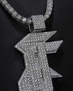 Colgante de cruz de lujo con incrustaciones de moissanita VVS y cadena estilo tenis, joyería hip hop con apariencia de diamante, amuleto llamativo - Product Image 1