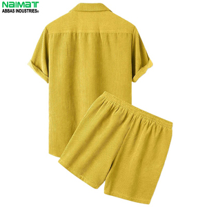 Ensemble de pyjama en velours côtelé jaune pour homme NAIMAT, chemise à manches courtes et short, couleur unie, respirant, tenue décontractée pour l'été - Product Image 3