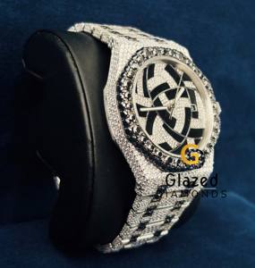 Reloj de Moissanita con Esfera Geométrica Totalmente Cubierta de Diamantes, Estilo Hip Hop para Hombre, con Diamantes Redondos Brillantes VVS en Blanco y Negro - Product Image 3