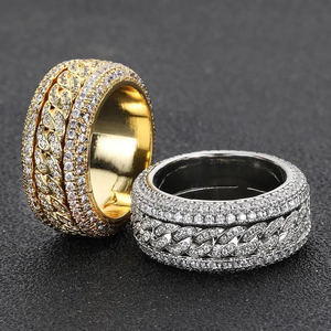 Anillo de Plata 925 con Moissanita Brillante y Engaste Pavé, Estilo Hip Hop, Pieza de Lujo con Brillo Intenso, Regalo de Moda Perfecto para Hombres y Mujeres - Product Image 6