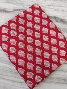 Tissu en coton imprimé au bloc Sanaganeri, tissu imprimé à la main de Jaipur, tissu indien pour robes, fournisseur de tissus en coton en gros - Product Image 2