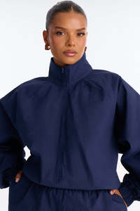 Ensemble de veste coupe-vent et short pour femmes de qualité supérieure, léger, 2 pièces, tenue de sport pour la course à pied, la salle de sport et la remise en forme - Product Image 4