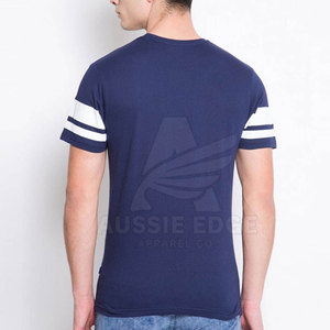 T-shirt à manches courtes bleu marine pour homme, coupe classique, col rond, jersey décontracté, 100% coton, bordure contrastée, logo imprimé - Product Image 3