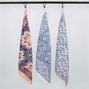 Bandana ethnique en coton naturel pour femme, motif floral imprimé au bloc, multicolore, magnifique et écologique, collection été - Product Image 1