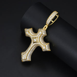 Colgante de Cruz Chapado en Oro con Cristales de Estrás y Micropavé, Amuleto Religioso, Joyería Unisex, Regalo - Product Image 1