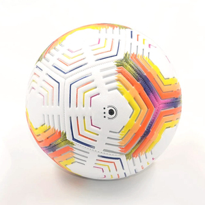 Ballons de football de haute qualité, les plus vendus et les plus tendance, en stock, avec service OEM, fabriqués au Pakistan par Black Racing Gear - Product Image 2