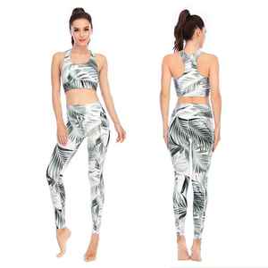 Ensemble de vêtements de sport pour la gym, le fitness et le yoga, sur mesure pour femmes : ensemble de yoga en tissu solide et durable pour la gym - Product Image 6