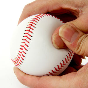 Pelota de Béisbol y Sóftbol de Competición Oficial de 9 Pulgadas con Logotipo Personalizado, Material de PU de Alta Calidad, Duradera para Uso Deportivo - Product Image 6