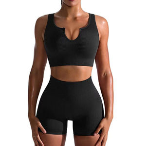 Ensemble de sport et yoga pour femmes grandes tailles, respirant, soutien-gorge de sport léger, short de sport uni, deux pièces pour femmes - Product Image 1