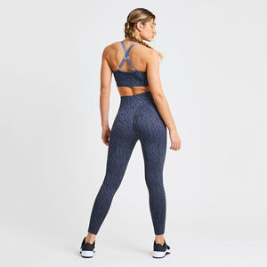 Ensemble de shorts de sport et de yoga pour femmes avec logo personnalisé OEM, tissu doux, extensible, respirant et écologique - Product Image 4