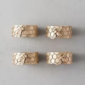 Support de serviette en métal de la collection moderne, accessoire décoratif pour table à manger, idéal pour mariage, fête, restaurant, hôtel - Product Image 6