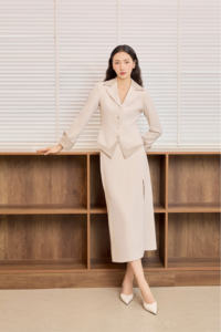 Blazer 2026 con Solapa Entallada, Elegante/Oficina/Clásico Moderno, Traje BEIGE Sólido con Detalle en Contraste, Blazer Corto Crema KA72 - Product Image 2
