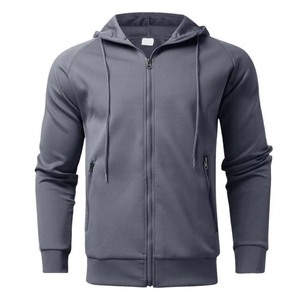 Conjunto Deportivo de Invierno Personalizado en Color Gris, 100% Algodón, Transpirable, Ligero, Impermeable y Ecológico - Product Image 1