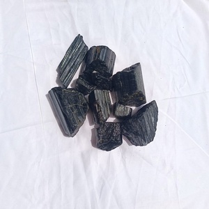 Pierre brute de tourmaline noire naturelle, écologique, Feng Shui, vente en gros, cristal brut en vrac pour la protection énergétique et la décoration intérieure - Product Image 5