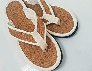 Pantoufles en jonc de mer, chaussures tissées en jacinthe naturelle avec doublure en tissu pour les chambres d'hôtes, origine Vietnam - Product Image 5
