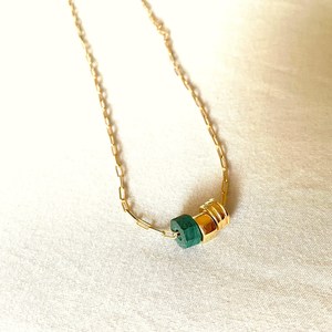 Collar con Colgante de Malaquita, Cadena de Plata de Ley con Baño de Rodio y Oro, Joyería de Piedra Verde para Mujer, Estilo Vintage, Proveedor Mayorista para Bodas - Product Image 1