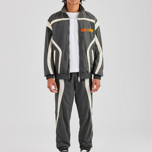 Ensemble de survêtement gris pour homme, design rayé long, col montant, taille élastique, coupe régulière, style sportif respirant pour l'automne - Product Image 4