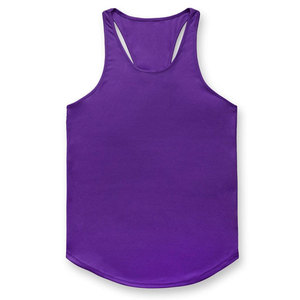 Venta al por mayor de tops deportivos tipo camiseta sin mangas para gimnasio y fitness, de color liso, con bajo curvo y diseño recortado, muy vendidos. - Product Image 2