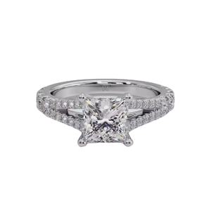 Bague solitaire taille princesse de 1,5 carat, créée en laboratoire, avec sangle fendue entièrement sertie de diamants, aspect diamant, élégante bague de mariage en argent - Product Image 2