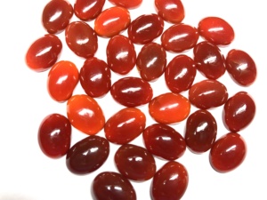 Igi หินควอตซ์คริสตัลธรรมชาติพลอยสีขาวทรงรีขนาด20มม. หินโมราโมราสีแดงคุณภาพสูง - Product Image 5