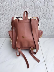New 2026 Designer Cowhide Leather <b>Backpack</b> Softback Unisex Day <b>Backpack</b> Multiple Pockets Checks Design School Bag Zipper Closure - Product Image 4