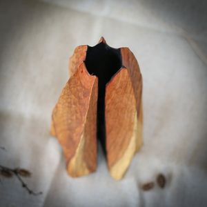 Jarrón de Piso Ecológico Hecho a Mano con Madera de Albaricoque Silvestre, Decoración para Bodas, Tamaño Personalizado - Product Image 4