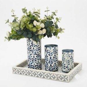 Jarrón de flores con incrustaciones de hueso en blanco y negro, hecho a mano, con diseño floral, maceta de mesa, artesanía india, jarrón cuadrado decorativo - Product Image 2
