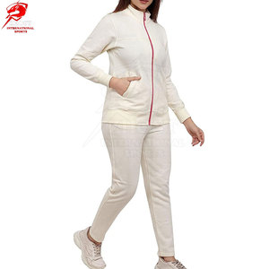 Ensemble de course pour femme en tissu décontracté, respirant et extensible, idéal pour l'entraînement par temps froid, faible MOQ - Product Image 4
