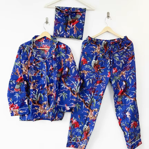 Ensemble de pyjama en coton imprimé à rayures verticales florales pour femmes, fabrication artisanale, séchage rapide, vêtements de détente printemps-été, chemise élégante pour la nuit - Product Image 1