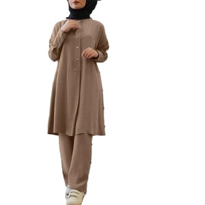 Conjunto deportivo de dos piezas de alta calidad OEM para mujer, ropa modesta, transpirable y de ajuste perfecto. - Product Image 2