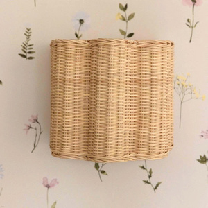 Lampe murale rectangulaire en rotin tissé à la main, luminaire mural décoratif en osier, éclairage mural intérieur rustique en fibre naturelle fait main - Product Image 5
